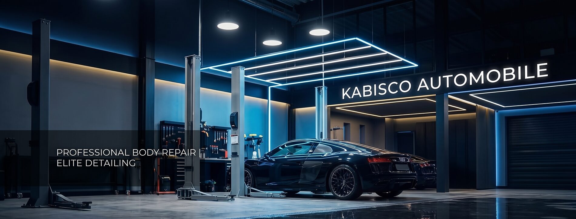 Showroom Kabisco Automobile, véhicule sur pont élévateur